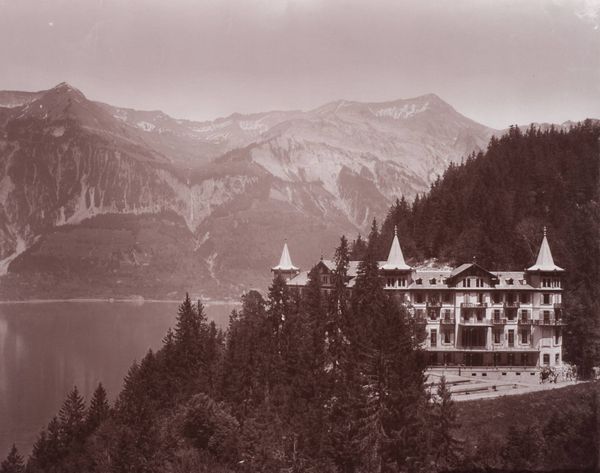 Produktbild Adolphe Braun. Lac de Brientz, hôtel du Giessbach et chaîne du Rotthorn.