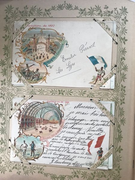 Product image Album cartes postales Paris 1900.