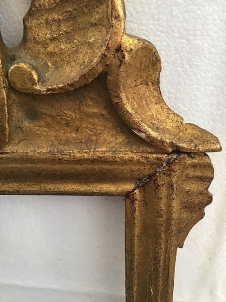 Productafbeelding Cadre avec une coquille en bois sculpté. Italie XVIIIe siècle.