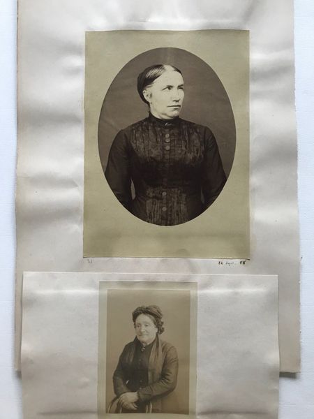 Product image Ensemble de 29 portraits. Vers 1888.
