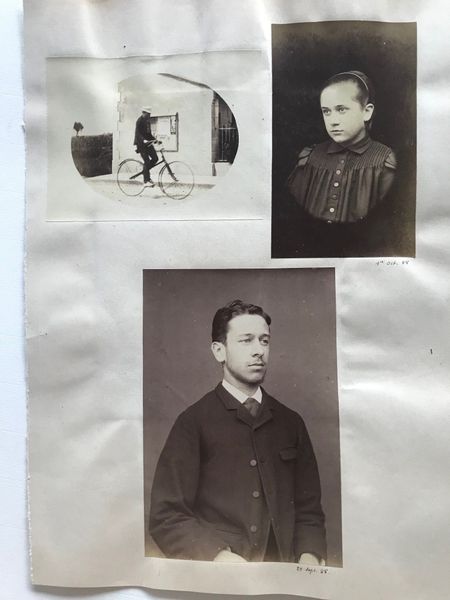 Product image Ensemble de 29 portraits. Vers 1888.