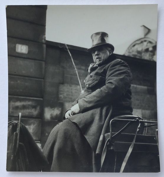 Productafbeelding Germaine Krull. Cocher. Paris.