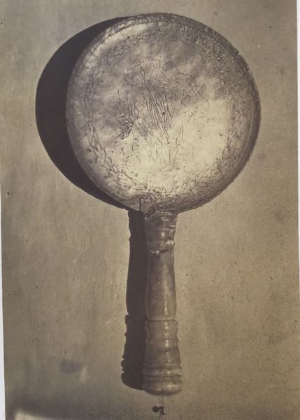 Image du produit Objet grec avec scène gravée de combattants.