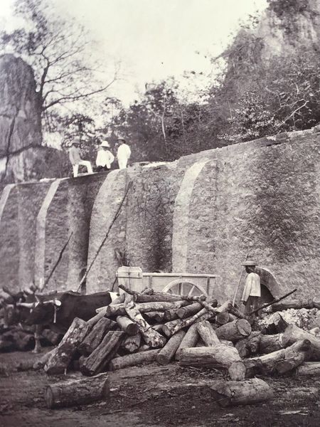Product image Site archéologique. Indochine ou Chine.