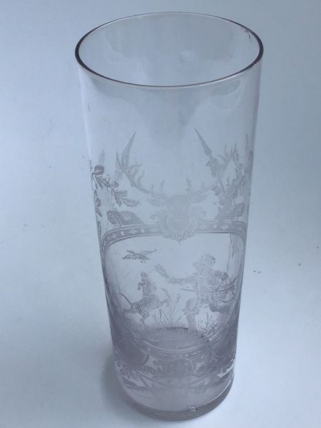 Image du produit Verre gravé avec une scène de chasse. Fin XIXe siècle.